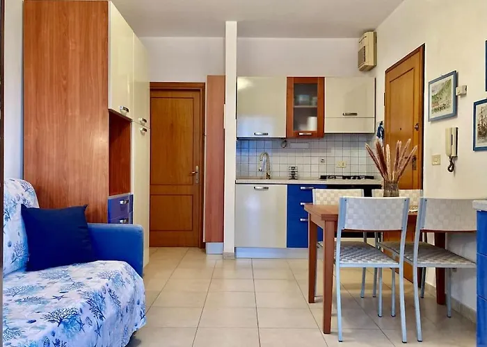 Terrazza A Pochi Passi Dal Mare Апартаменты Лоано