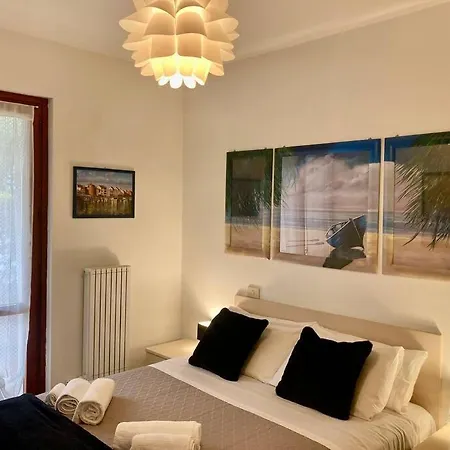 Terrazza A Pochi Passi Dal Mare Апартаменты Лоано